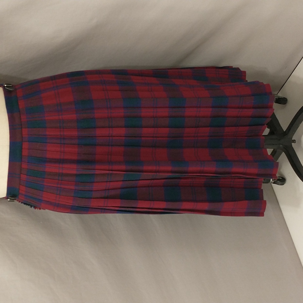 Scottish Wool Kilt Wrap Skirt 100% Wool High Quality Traditional Tartan Burgundy - Picture 3 of 11